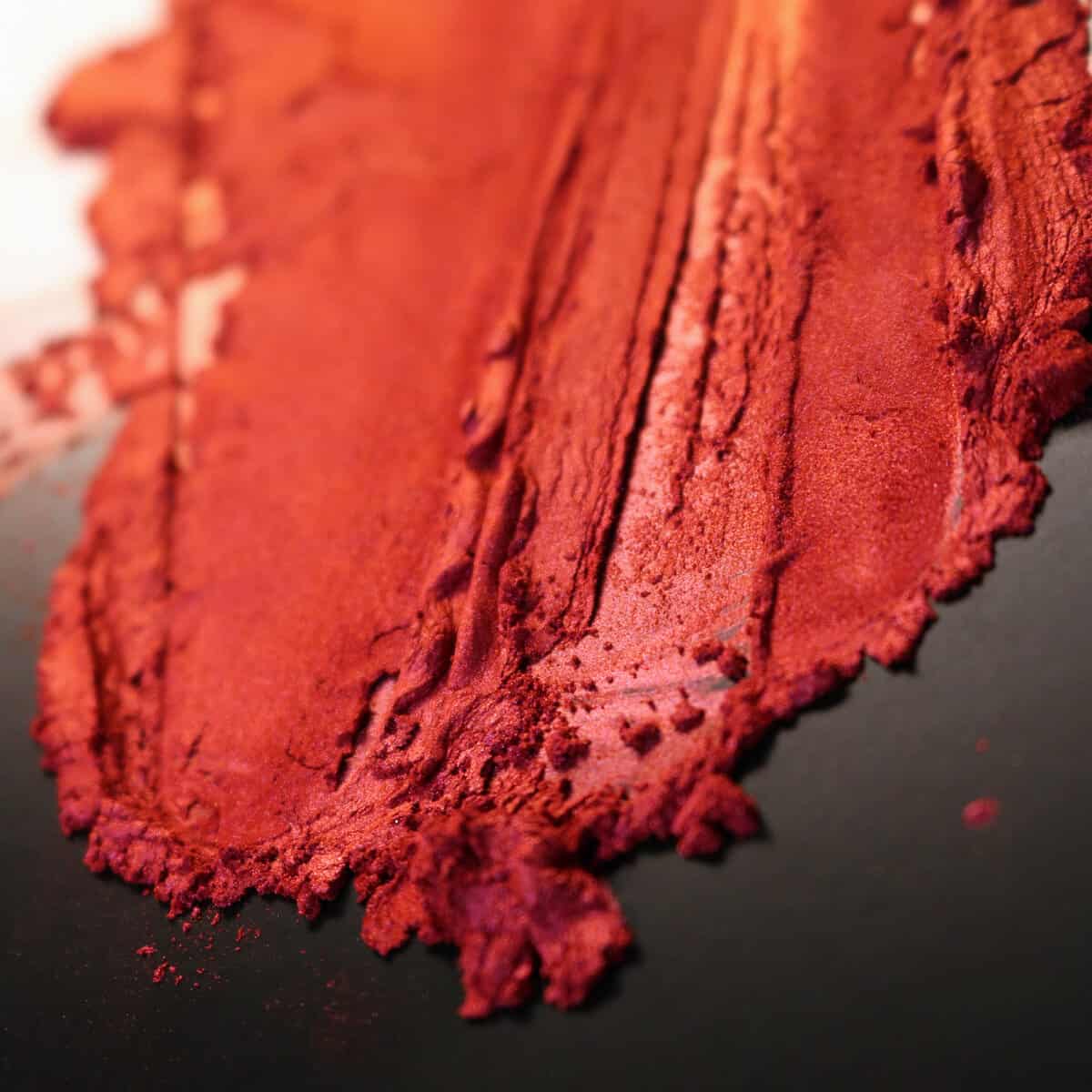 Dark red mica pigment powder
